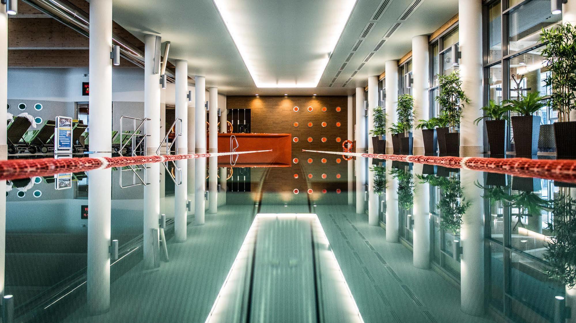 Aquarius-aqua Apartment
